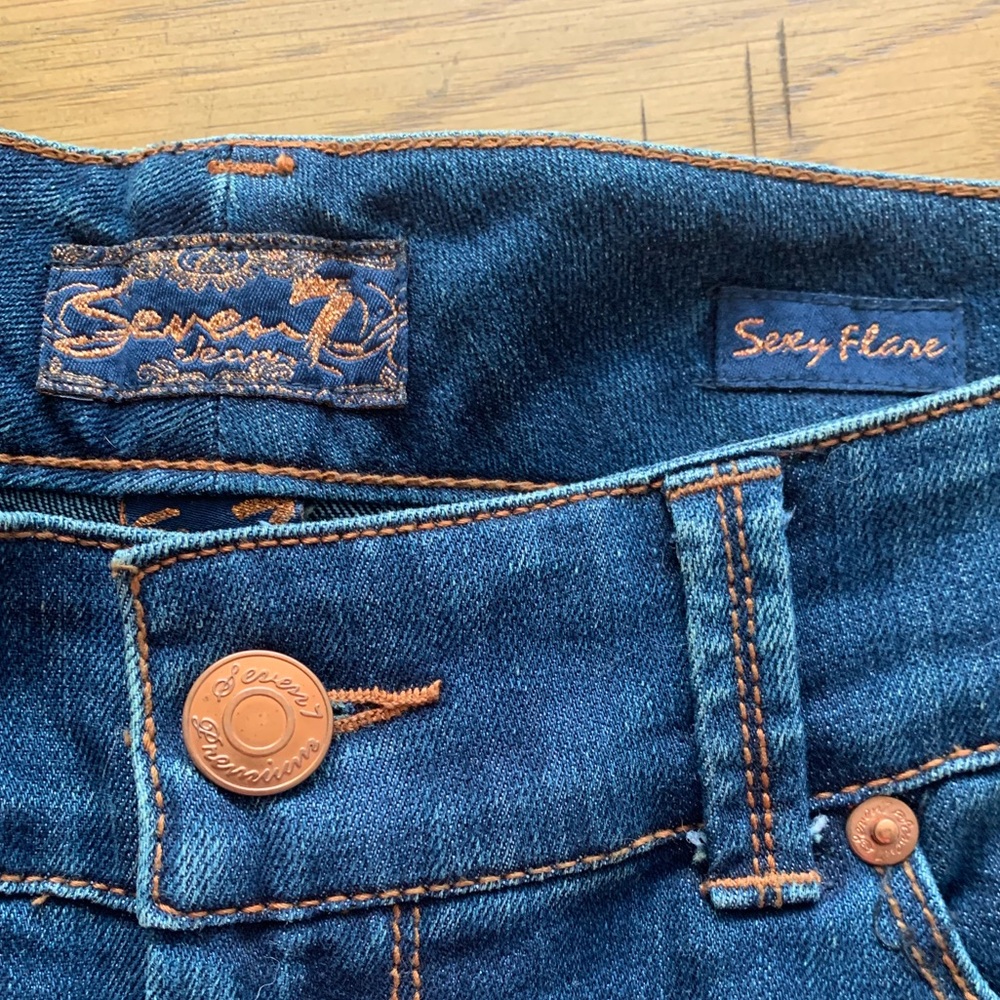 New Seven 7 Jeans Sexy Flare Size: 32